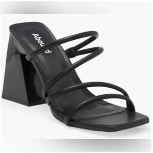 Abound Austyn Strappy Sandal 9 NWOT Black Heel Square Travel Beach Resort